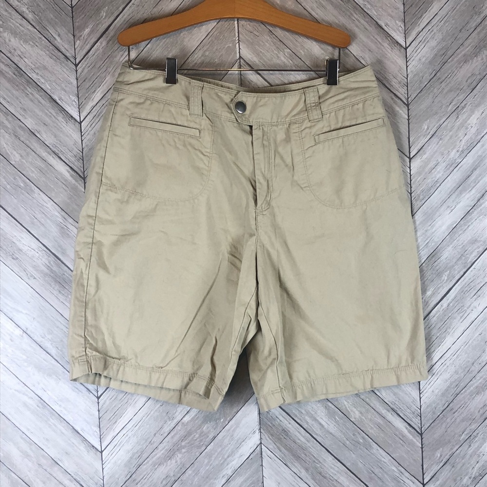 Patagonia Khaki women’s shorts size 12